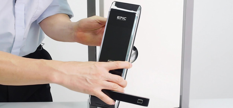 Digital Lock Installation El Rio